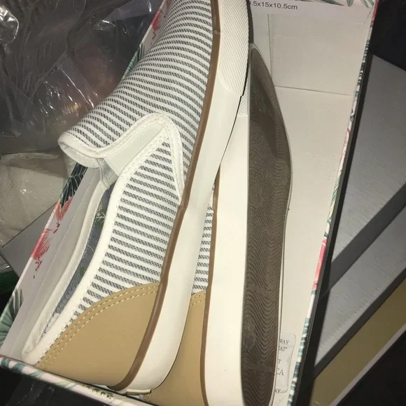 Tommy Bahama Striped Sailor Slip On Sneakers NIB - Picture 6 of 9